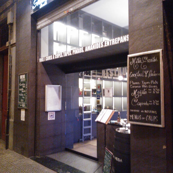 5/11/2012 tarihinde David B.ziyaretçi tarafından Can Milà Escribà'de çekilen fotoğraf