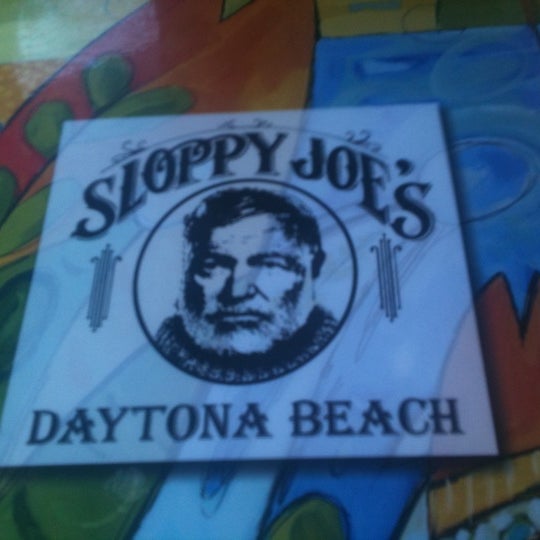 Photo prise au Sloppy Joe&#39;s par Joni B. le4/26/2012