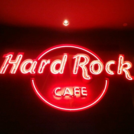 Photo taken at Hard Rock Cafe Four Winds by Shawn M. on 8/8/2012