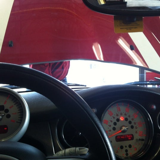 Valvoline Instant Oil Change Riverside Park 1700 East North Ave