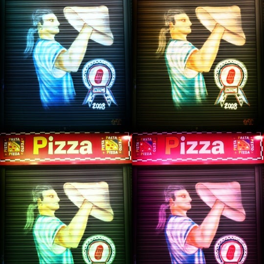 7/7/2012에 Mazen M.님이 Pasta Pesto Pizza에서 찍은 사진
