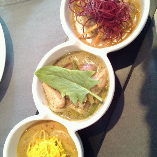 รูปภาพถ่ายที่ Nam Thai Cuisine &amp; Bar โดย Rodrigo G. เมื่อ 9/7/2012