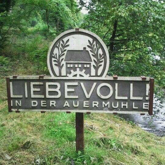 Foto tomada en Liebevoll! in der Auermühle  por Gabriele S. el 7/28/2012