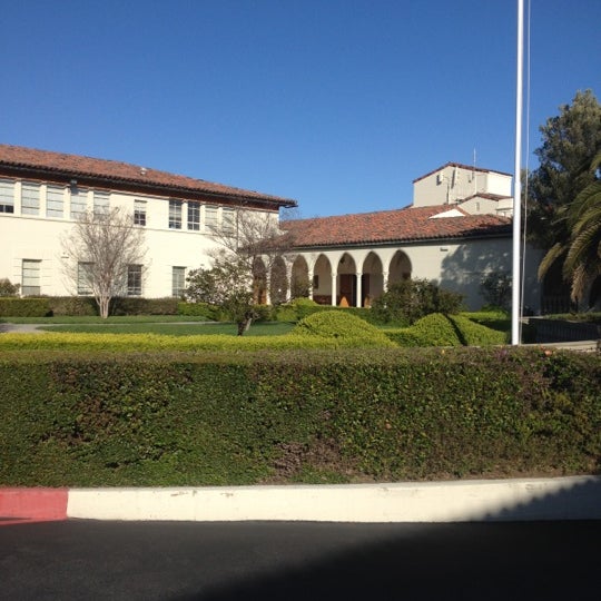 Mount St. Mary's College Carondelet Hall Brentwood 12001 Chalon Rd