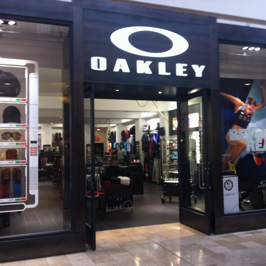 oakley store park meadows mall