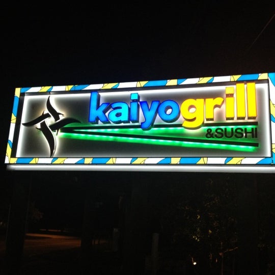รูปภาพถ่ายที่ Kaiyo Grill &amp; Sushi โดย Oliver เมื่อ 9/6/2012