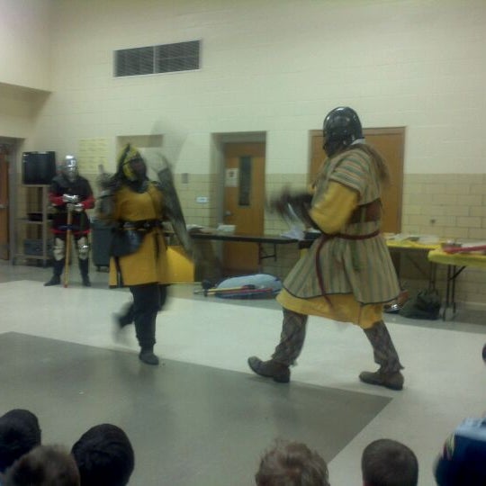 Photos at Meadow Lane Elementary 1 tip from 55 visitors