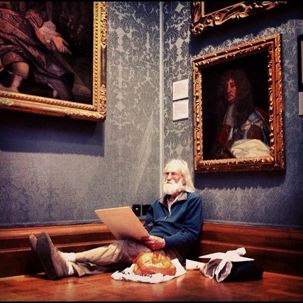 Photo taken at National Portrait Gallery by Alexandre A. on 5/8/2012
