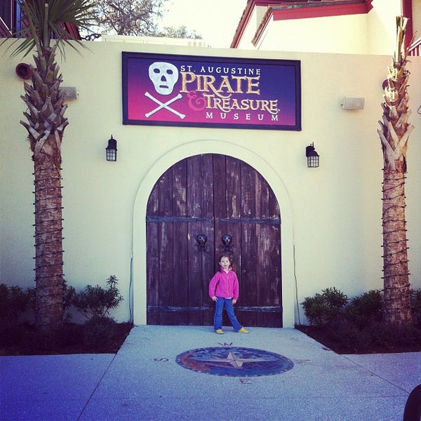 Das Foto wurde bei St. Augustine Pirate and Treasure Museum von Shaun W. am 2/12/2012 aufgenommen