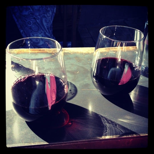 Photo taken at Venice Beach Wines by grapefriend on 5/27/2012