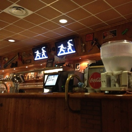 Photo taken at Pepperone Restaurant &amp; Sports Café by Francesco on 8/2/2012