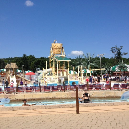Photo taken at Camelbeach Mountain Waterpark by Beatriz R. on 7/8/2012