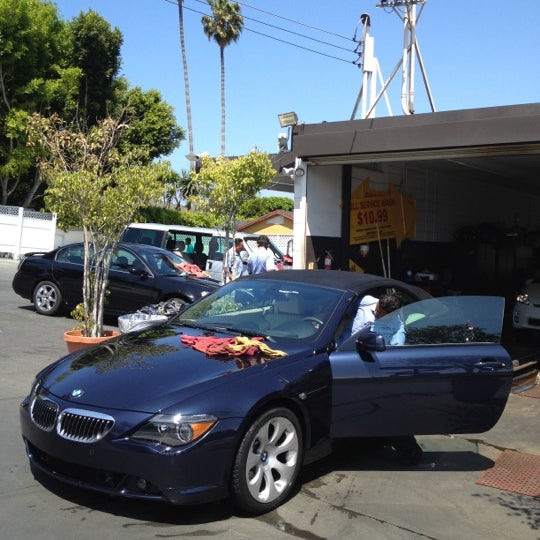 รูปภาพถ่ายที่ Bonus Car Wash โดย roxan63 เมื่อ 5/27/2012