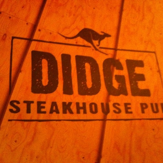 Foto tomada en Didge Steakhouse Pub  por Caio B. el 2/25/2012