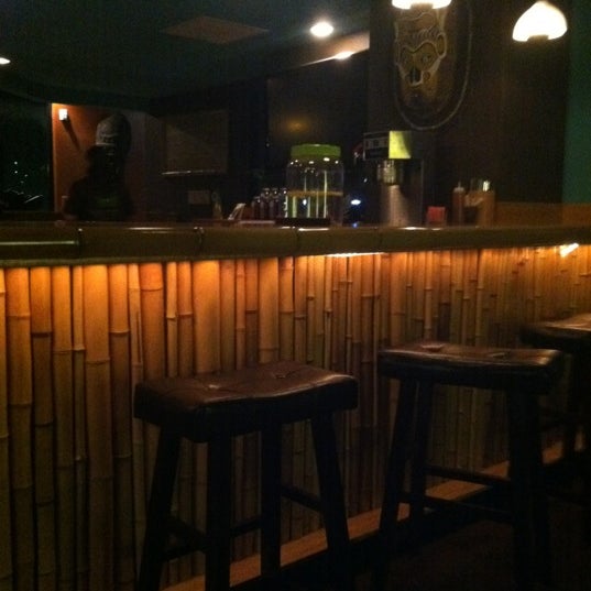 2/26/2012にLeigh Ellen K.がSquareRut Kava Barで撮った写真