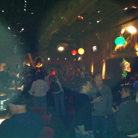 Foto tirada no(a) Spiral Dance Bar por Rogerray F. em 2/25/2012
