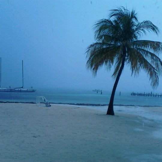 Снимок сделан в Ocean Spa Hotel пользователем Julieth Steph A. 8/28/2012