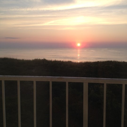 Photo taken at Ramada Plaza Nags Head Oceanfront by Bryan R. on 6/11/2012