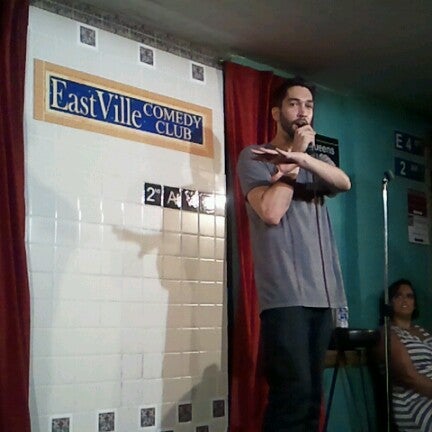 Das Foto wurde bei Eastville Comedy Club von Yari A. am 8/25/2012 aufgenommen