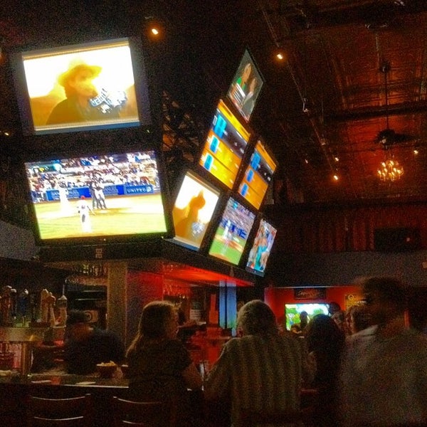 Q's Billiard Club Brentwood Los Angeles, CA