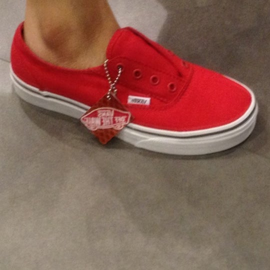 vans shoes glorietta 3