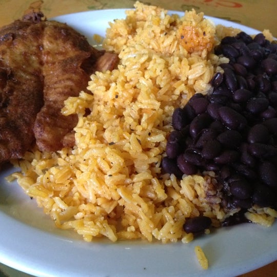 6/24/2012 tarihinde Alan M.ziyaretçi tarafından Latin Cabana Restaurant'de çekilen fotoğraf