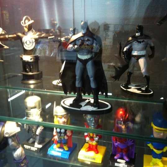 Compra una figura de Batman!