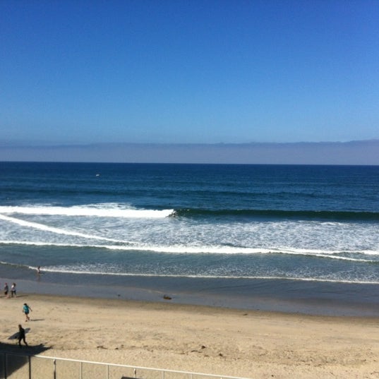 Das Foto wurde bei Beach Terrace Inn von Sonia am 6/23/2012 aufgenommen