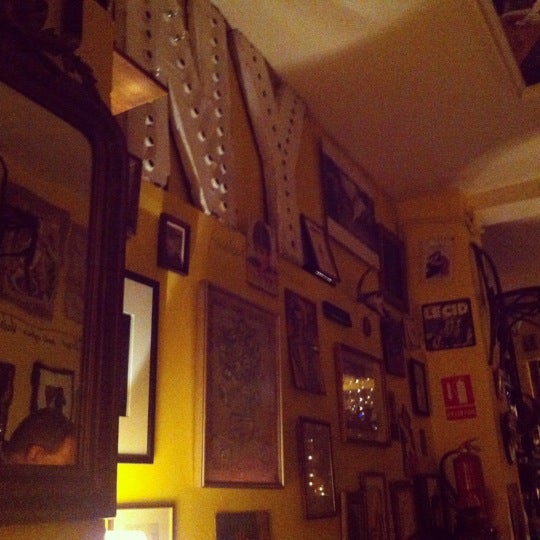 รูปภาพถ่ายที่ El Desvan Del Cafe โดย Vicent L. เมื่อ 3/22/2012