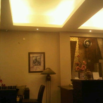 Photo taken at Sun Boutique Hotel by pyan t. on 3/24/2012