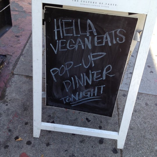 Attention SF herbivores - Dear Mom is hosting a Hella Vegan Eats pop-up tonight. Come & get it!