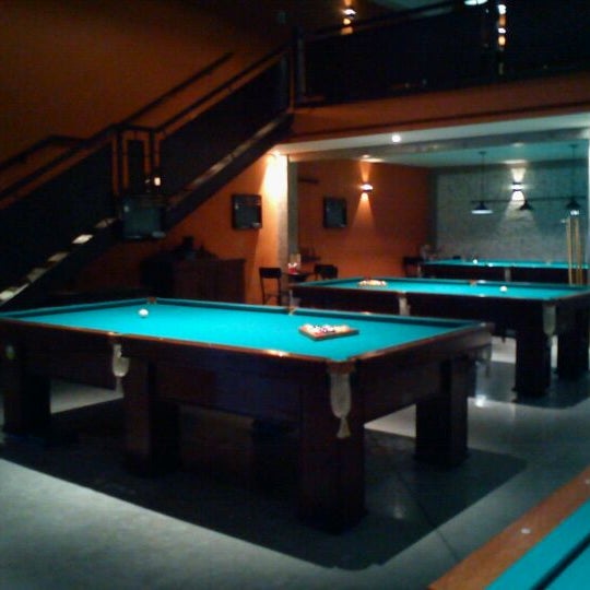 4/13/2012 tarihinde Leonardo Z.ziyaretçi tarafından Bahrem Pompéia Snooker Bar'de çekilen fotoğraf
