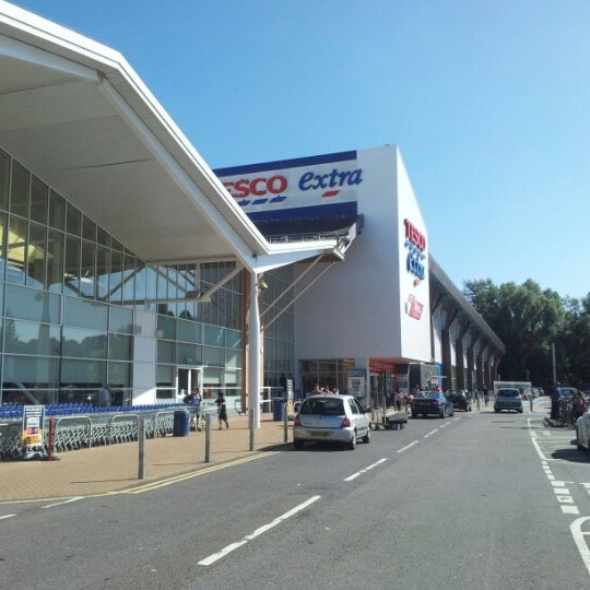 Tesco Extra Gabalfa Cardiff, Cardiff