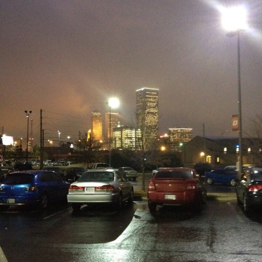 2/14/2012 tarihinde Tim B.ziyaretçi tarafından Oklahoma State University - Tulsa (OSU-Tulsa)'de çekilen fotoğraf