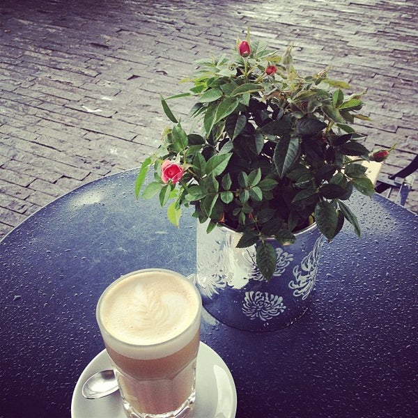 9/11/2012にKayがAl Ponte - Caffe&#39; Italianoで撮った写真