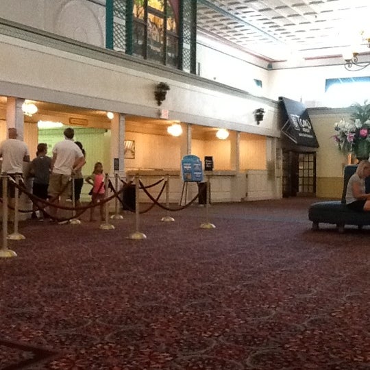 Hotel Breakers 39 tips