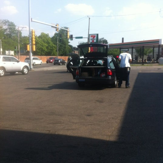Harlem Randolph Car Wash Forest Park, IL