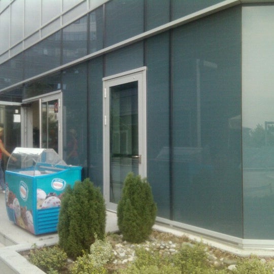 Foto scattata a HQ da Mirjana N. il 9/5/2012