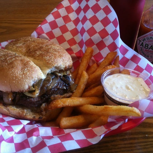 Photo taken at Ballard Brothers Seafood &amp; Burgers by Gwen H. on 7/6/2012