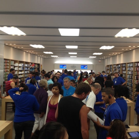 Apple freehold raceway mall freehold nj