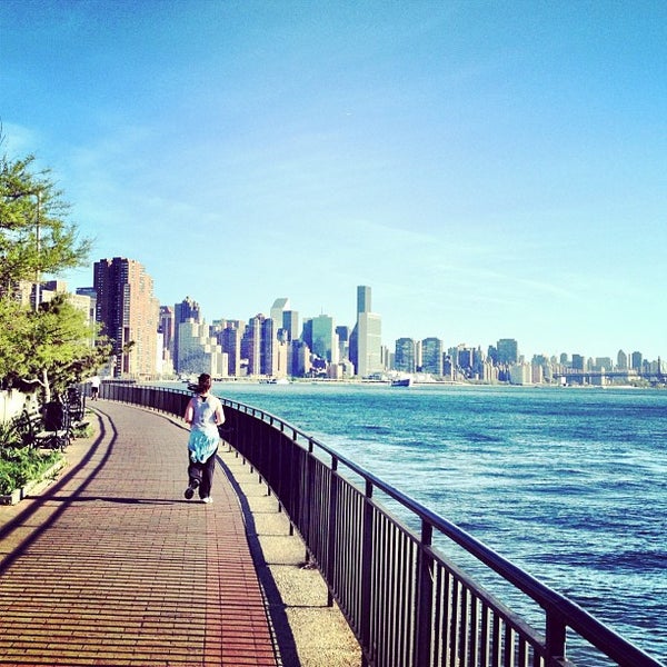 Stuyvesant Cove Park Park in Stuyvesant Town Peter Cooper Village
