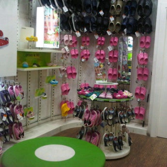 crocs deira city center