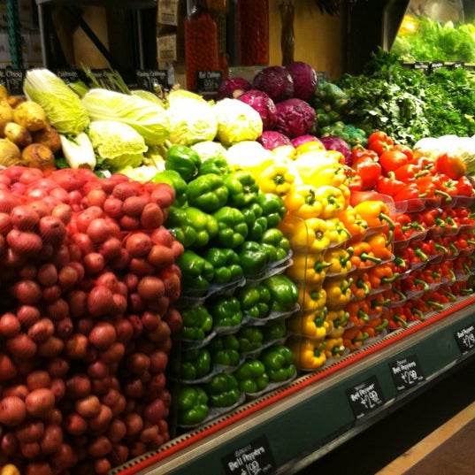 Metropolitan Market Grocery Store in North End