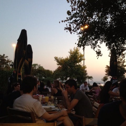 7/29/2012にAysel İ.がSuadiye Cafeで撮った写真