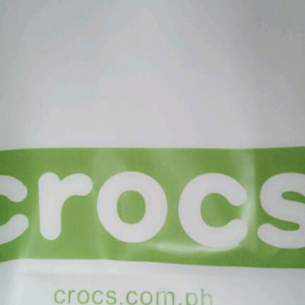 crocs lucky chinatown