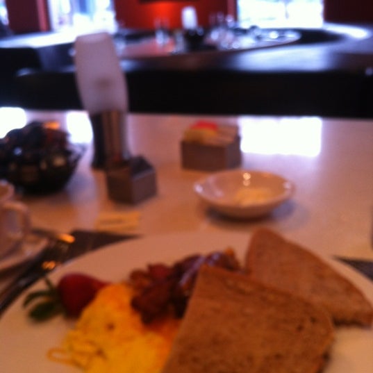 3/18/2012 tarihinde Karen C.ziyaretçi tarafından Eclipse Restaurant'de çekilen fotoğraf