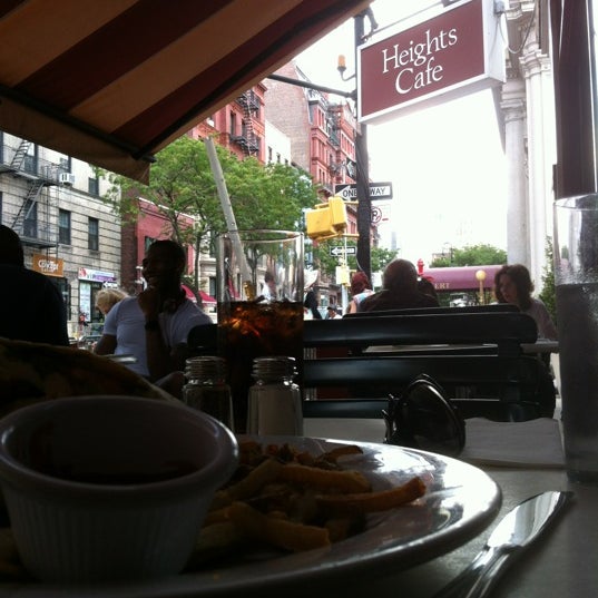 Photo taken at Heights Cafe by Vors Vors on 7/3/2012