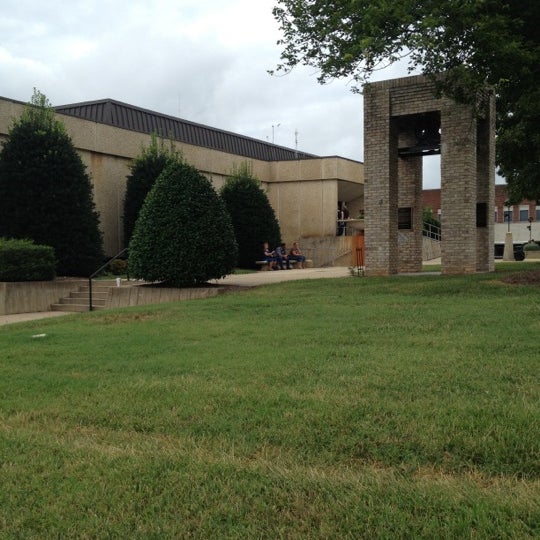 Alexander County Courthouse 29 W Main Ave