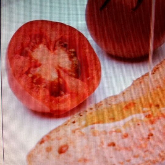 No hi res com començar be el dia com un bon pa amb tomata! :-)
