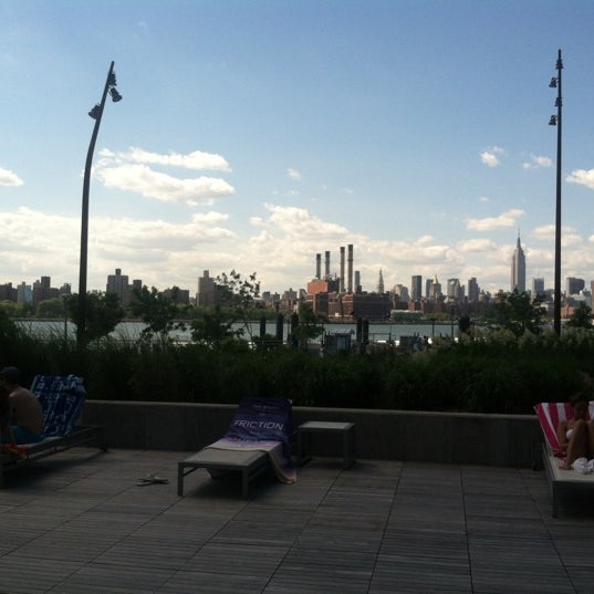 The Williamsburg Edge Jacuzzi and Sauna (Now Closed) Williamsburg